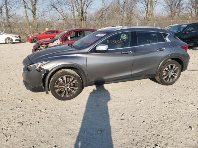 SJKCH5CR0HA022273 - 2017 INFINITI QX30 BASE Silber Foto 1