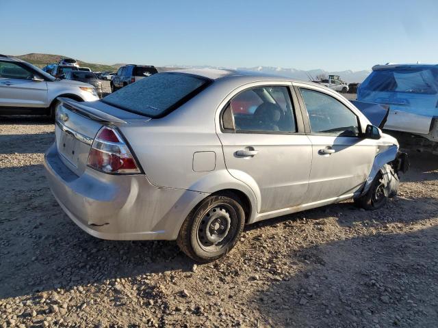 KL1TD56638B242511 - 2008 CHEVROLET AVEO BASE SILVER photo 3