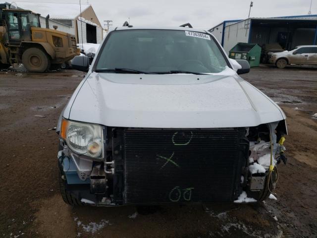 1FMCU0D7XBKB54274 - 2011 FORD ESCAPE XLT SILVER photo 5