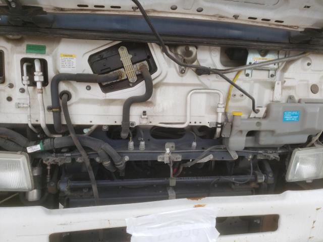 JNAPA81H08AN70023 - 2008 NISSAN DIESEL UD2600 WHITE photo 7