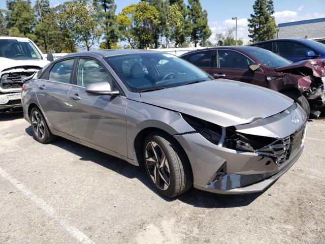 KMHLP4AG2PU399990 - 2023 HYUNDAI ELANTRA LIMITED GRAY photo 4