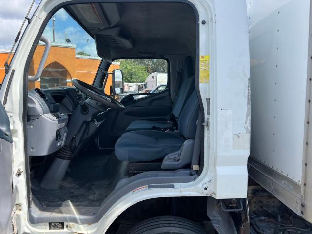 JL6BNG1A8CK000760 - 2012 MITSUBISHI FUSO TRUCK OF FE FEC72S WHITE photo 5