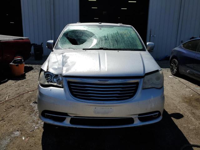 2A4RR6DGXBR712736 - 2011 CHRYSLER TOWN & COU LIMITED SILVER photo 5