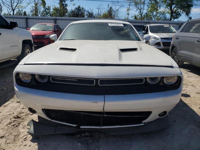 2C3CDZAG8GH183790 - 2016 DODGE CHALLENGER SXT WHITE photo 5