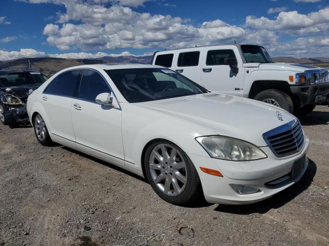 WDDNG71X47A058449 - 2007 MERCEDES-BENZ S 550 WHITE photo 4