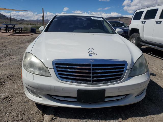 WDDNG71X47A058449 - 2007 MERCEDES-BENZ S 550 WHITE photo 5