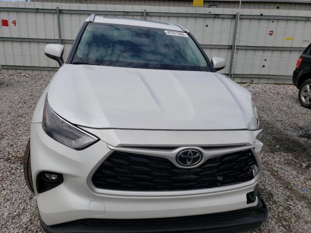 5TDGZRBH4NS589439 - 2022 TOYOTA HIGHLANDER XLE WHITE photo 5