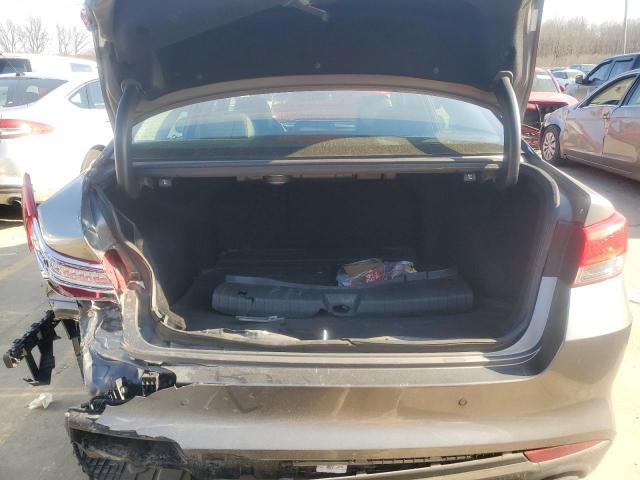 5XXGU4L33JG249036 - 2018 KIA OPTIMA EX GRAY photo 6