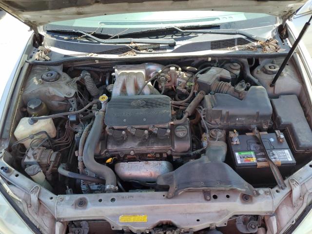 4T1BF30K52U520776 - 2002 TOYOTA CAMRY LE SILVER photo 11