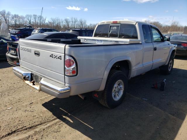 1B7GG22X2XS318653 - 1999 DODGE DAKOTA SILVER photo 3