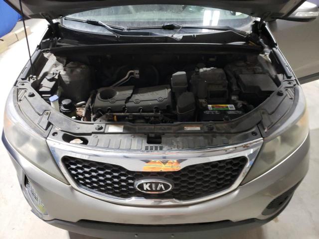 5XYKT3A10BG092958 - 2011 KIA SORENTO BASE SILVER photo 12