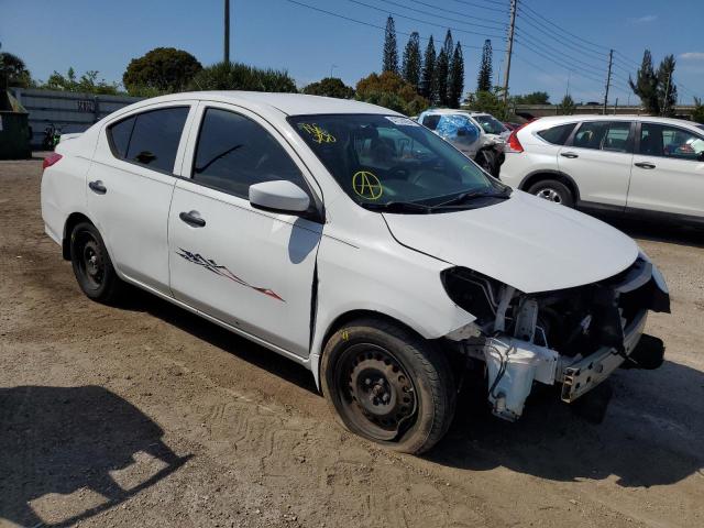 3N1CN7APXGL830293 - 2016 NISSAN VERSA S WHITE photo 4