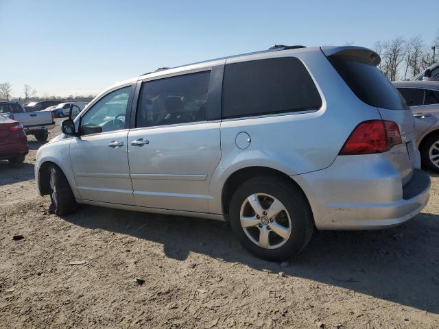 2V4RW6DX3AR260969 - 2010 VOLKSWAGEN ROUTAN SEL SILVER photo 2