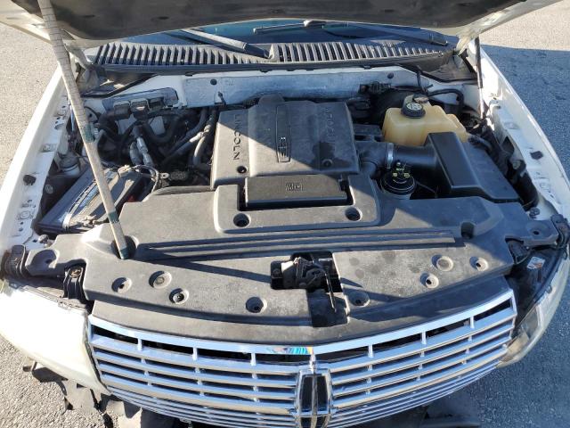 5LMFU28557LJ03989 - 2007 LINCOLN NAVIGATOR თეთრი ფოტო 11