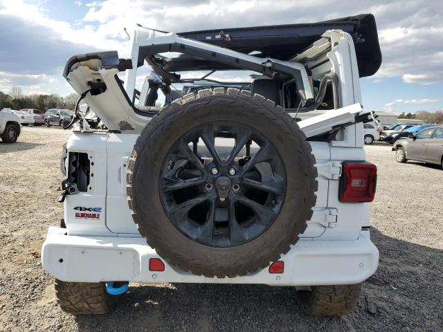 1C4JJXP67MW768646 - 2021 JEEP WRANGLER U SAHARA 4XE WHITE photo 6