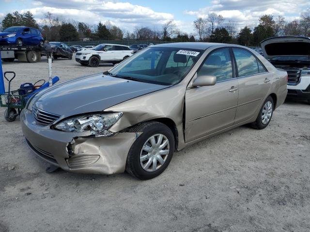 4T1BE30K15U963353 - 2005 TOYOTA CAMRY LE SILVER photo 1