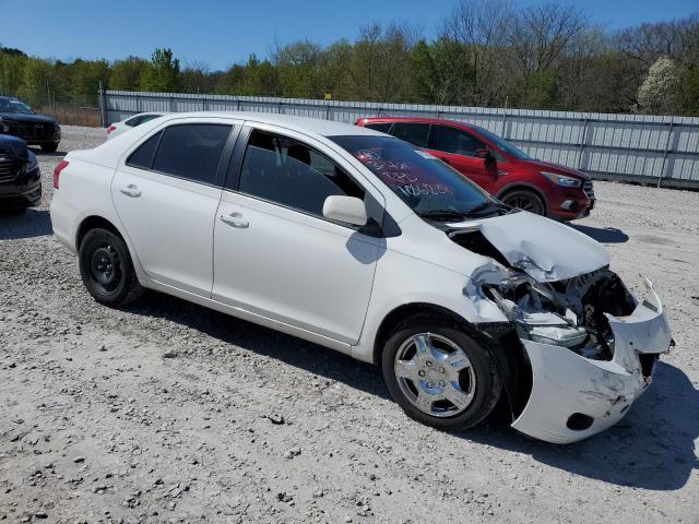 JTDBT923771106008 - 2007 TOYOTA YARIS WHITE photo 4