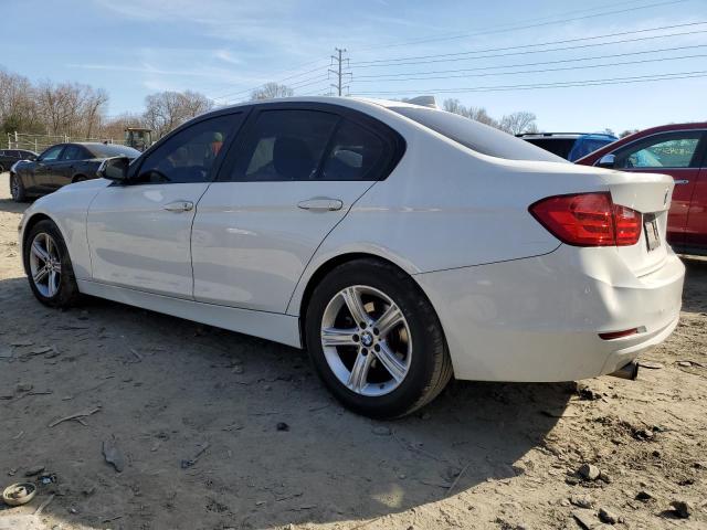 WBA3B1G58ENT00052 - 2014 BMW 320 I WHITE photo 2