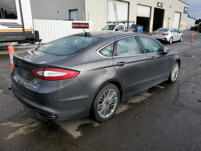 3FA6P0T96FR309664 - 2015 FORD FUSION SE GRAY photo 3