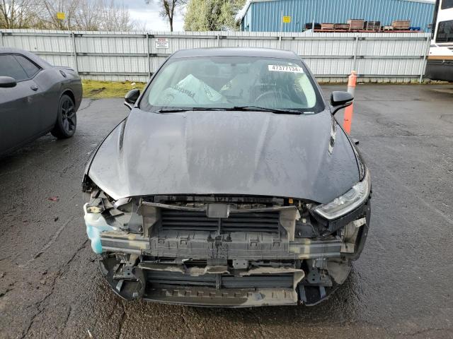 3FA6P0T96FR309664 - 2015 FORD FUSION SE GRAY photo 5