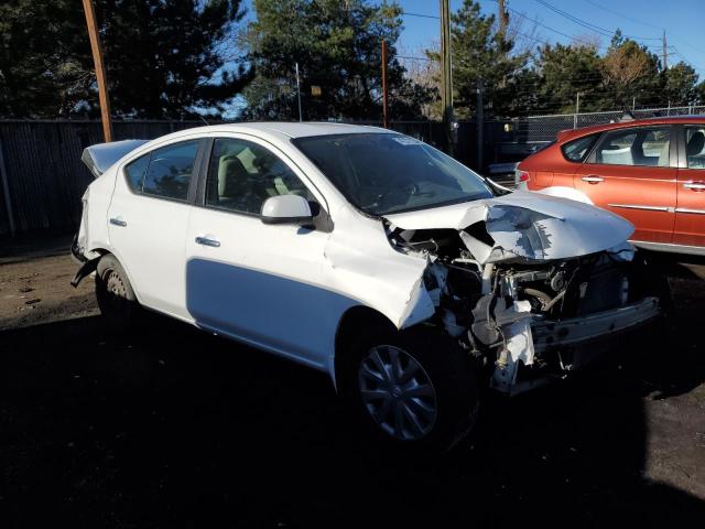 3N1CN7AP3CL869124 - 2012 NISSAN VERSA S WHITE photo 4