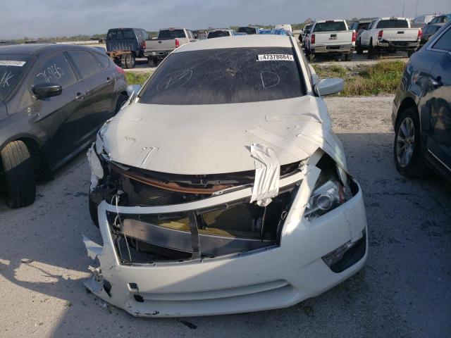 1N4AL3AP4FN364786 - 2015 NISSAN ALTIMA 2.5 WHITE photo 9