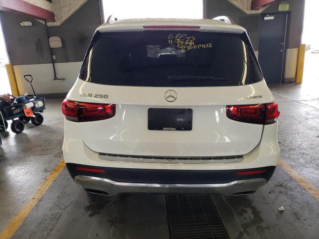 W1N4M4HB6MW144294 - 2021 MERCEDES-BENZ GLB 250 4MATIC WHITE photo 6