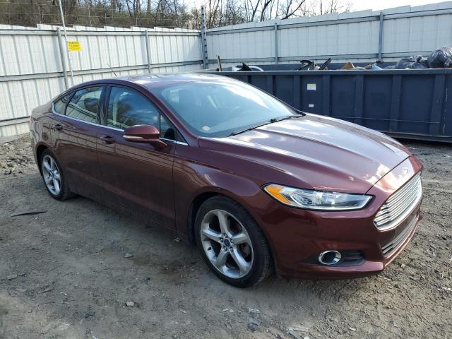 3FA6P0H70FR135579 - 2015 FORD FUSION SE BURGUNDY photo 4