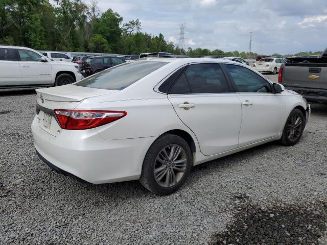 4T1BF1FK8FU069988 - 2015 TOYOTA CAMRY LE WHITE photo 3