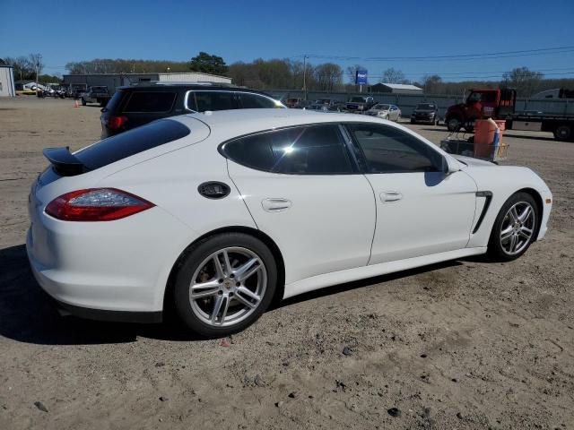 WP0AA2A76BL021882 - 2011 PORSCHE PANAMERA 2 WHITE photo 3