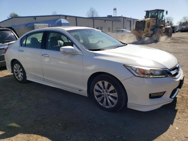 1HGCR3F98EA013107 - 2014 HONDA ACCORD TOURING WHITE photo 4