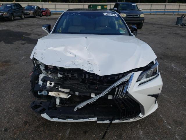 58ABZ1B18KU017901 - 2019 LEXUS ES 350 WHITE photo 5