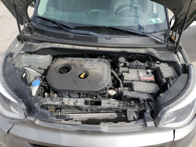 KNDJP3A56J7603720 - 2018 KIA SOUL + GRAY photo 12