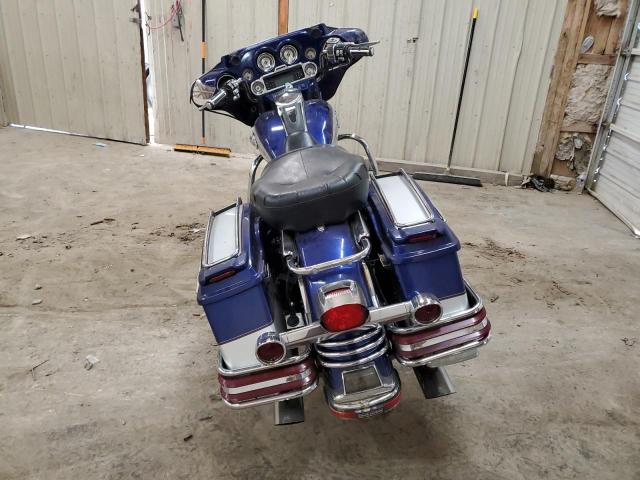 1HD1FCW156Y651623 - 2006 HARLEY-DAVIDSON FLHTCUI 蓝色 照片 4