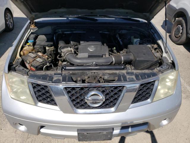 5N1AR18U85C732918 - 2005 NISSAN PATHFINDER LE 银色 照片 11