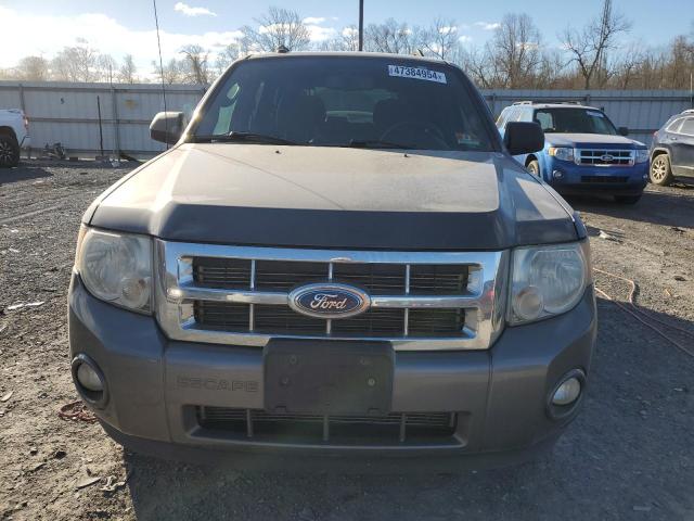 1FMCU9D76BKB17596 - 2011 FORD ESCAPE XLT GRAY photo 5