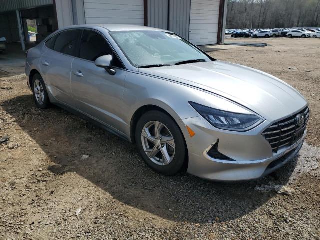 5NPEG4JA6MH125626 - 2021 HYUNDAI SONATA SE SILVER photo 4