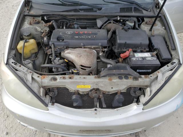 JTDBE32K040280339 - 2004 TOYOTA CAMRY LE SILVER photo 11