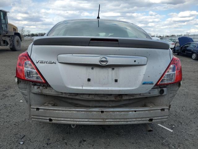 3N1CN7AP0FL960498 - 2015 NISSAN VERSA S SILVER photo 6