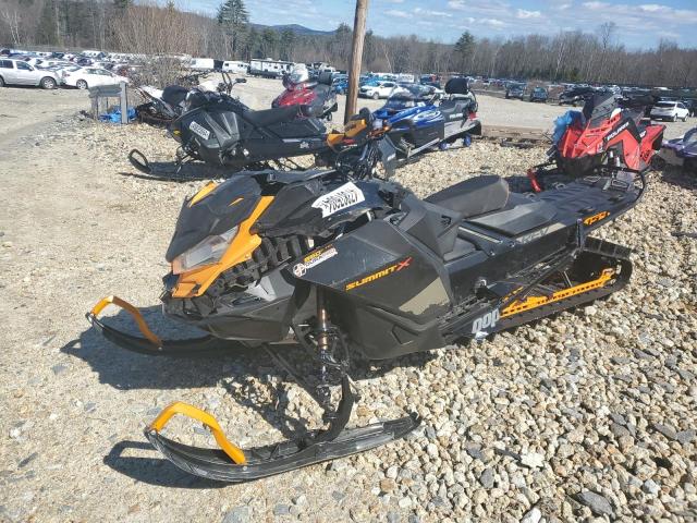 2BPSTGLD3LV000096 - 2020 SKI DOO SUMMIT X TWO TONE photo 2