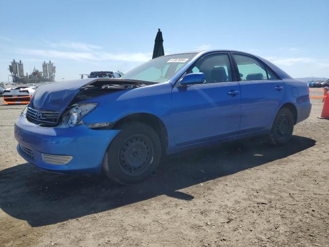 4T1BE32K55U562840 - 2005 TOYOTA CAMRY LE BLUE photo 1