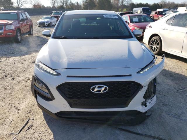 KM8K1CAA8KU305588 - 2019 HYUNDAI KONA SE WHITE photo 11