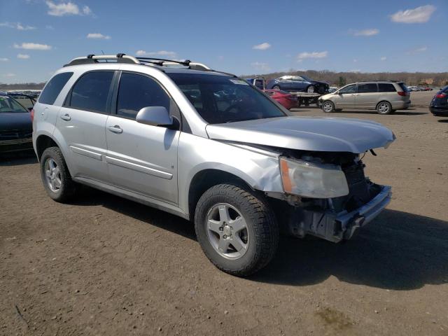 2CKDL43F296252698 - 2009 PONTIAC TORRENT SILVER photo 4