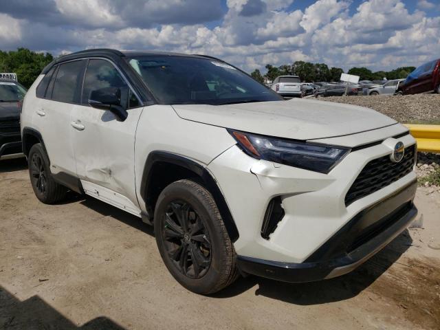 2T3E6RFV6NW031381 - 2022 TOYOTA RAV4 XSE WHITE photo 4