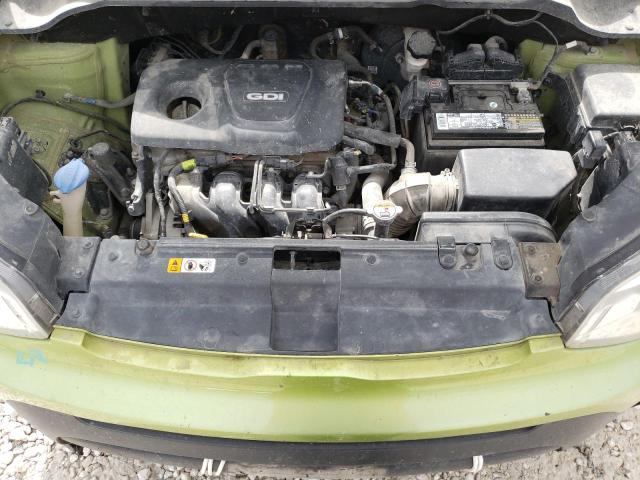 KNDJN2A25H7882089 - 2017 KIA SOUL GREEN photo 11