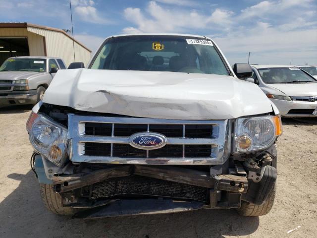 1FMCU0C70AKD27963 - 2010 FORD ESCAPE XLS WHITE photo 5