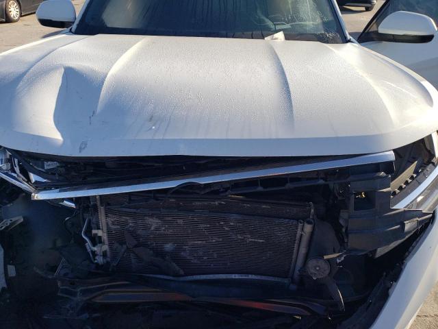 1V21E2CA6LC219052 - 2020 VOLKSWAGEN ATLAS CROS SE Белый фото 12