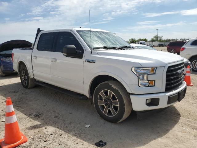 1FTEW1CF8HKC60687 - 2017 FORD F150 SUPERCREW WHITE photo 4
