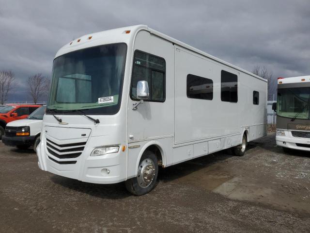 1F66F5DY5E0A14962 - 2016 FORD MOTORHOME WHITE photo 2