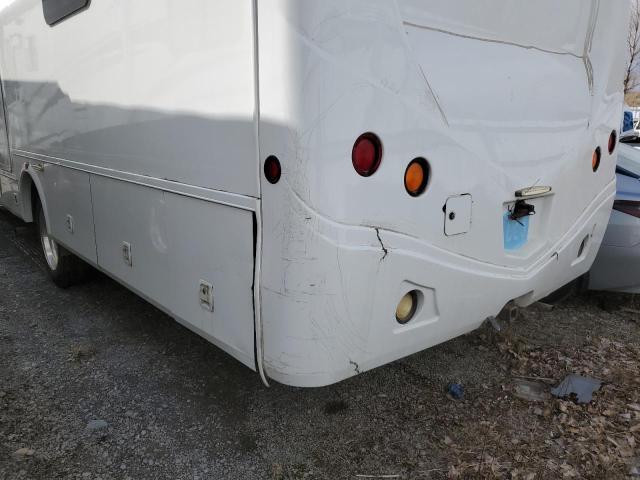 1F66F5DY5E0A14962 - 2016 FORD MOTORHOME WHITE photo 9